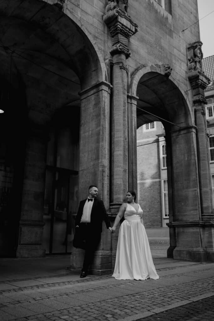 Verliebtes Brautpaar bei Insposhooting in Bremen, Miriam Weimer.
