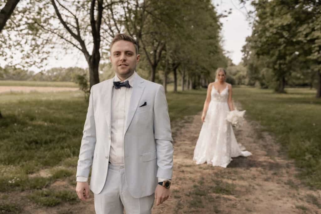 Brautpaar im Park, Miriam Weimer, Hochzeitsfotograf.